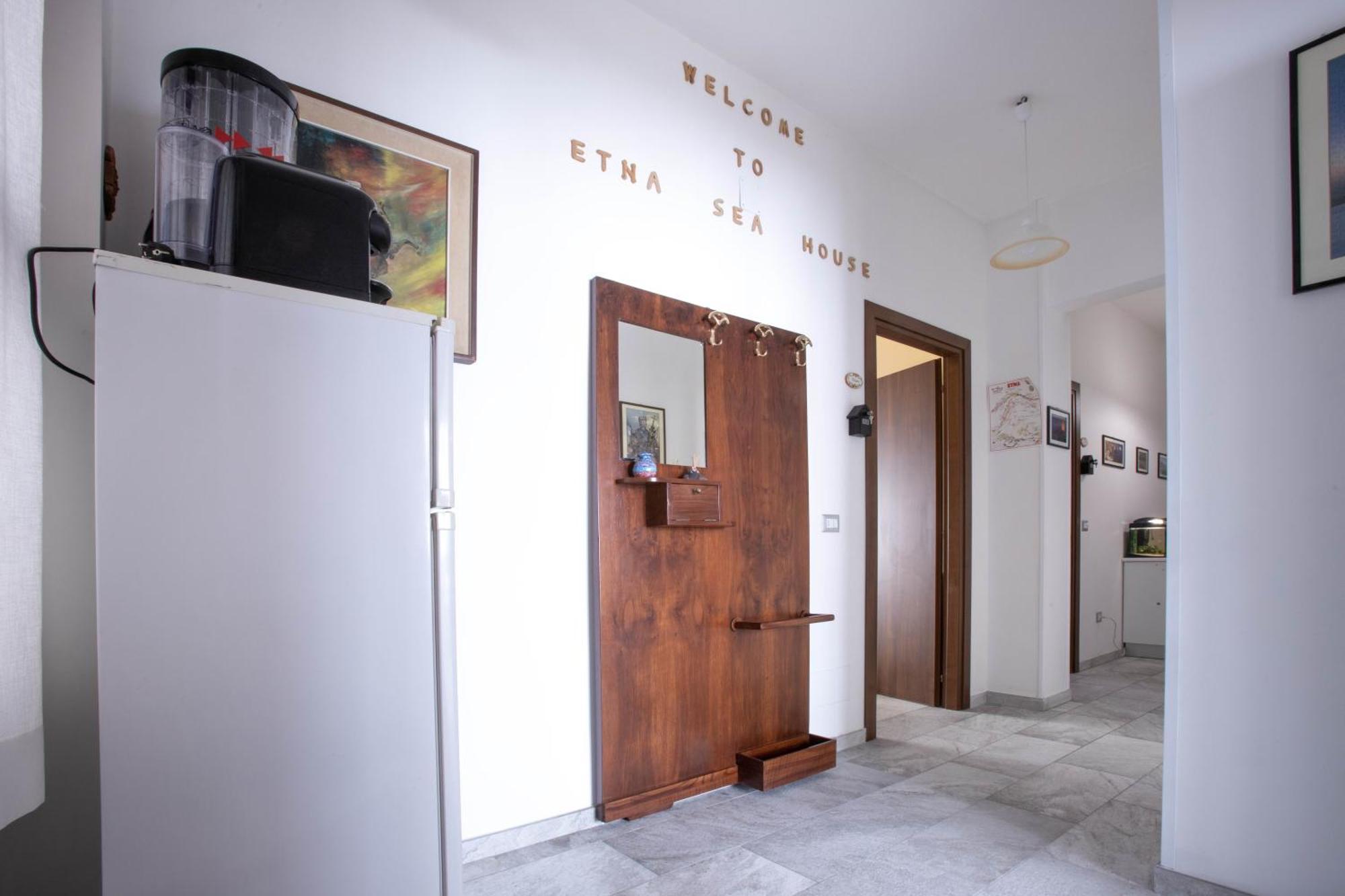 Bed and Breakfast Etna Sea House Катанія Екстер'єр фото